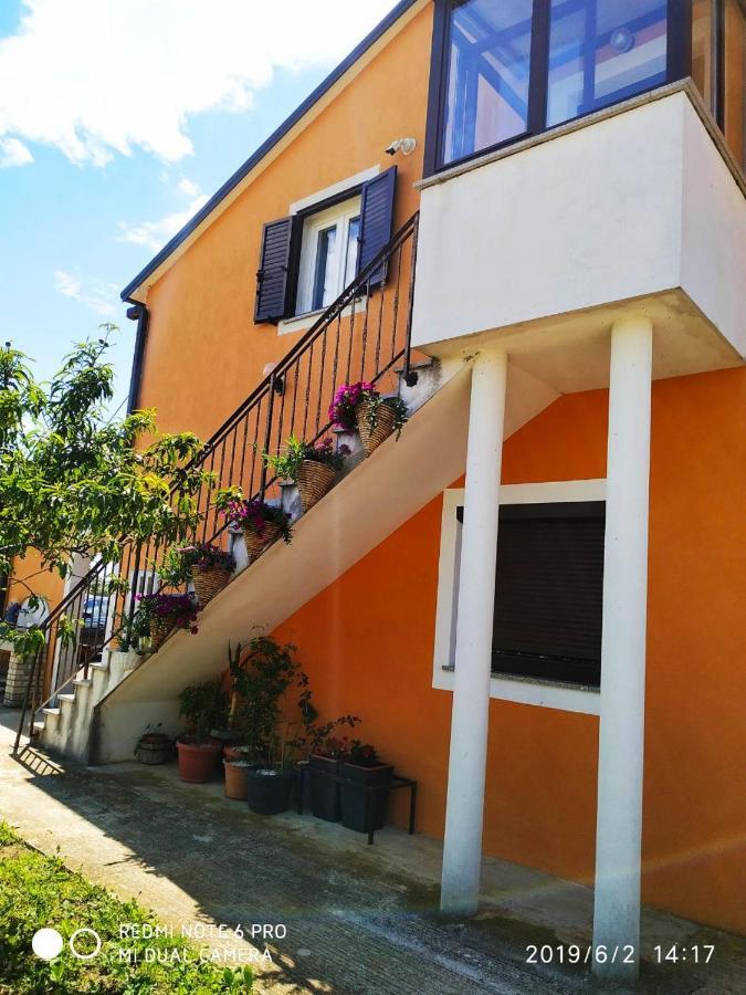 Apartment Dorina ブイェ エクステリア 写真